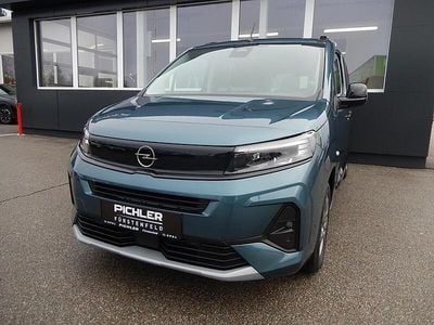 Neu Opel Combo 131 PS (96 kW) 2026 Blau Kombi