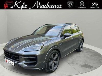 Grau Gebraucht 2023 Porsche Cayenne Sport SUV | € 114.990 (Teuer)