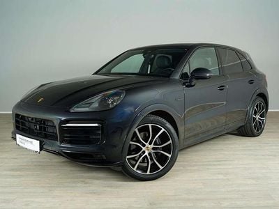 Dunkelblau metallic Gebraucht 2023 Porsche Cayenne Platinum Edition SUV | € 85.990