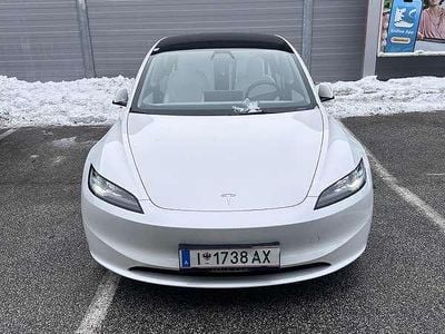 Gebraucht Tesla Model 3 Standard Range 208 kW (283 PS) 2025 Limousine