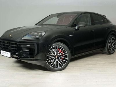 Schwarz normal Gebraucht 2025 Porsche Cayenne S E-Hybrid SUV | € 144.990 (Etwas zu teuer)
