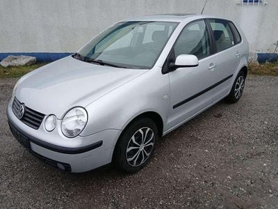 Silber Gebraucht 2003 VW Polo Family Limousine | € 1.999 (Fairer Preis)