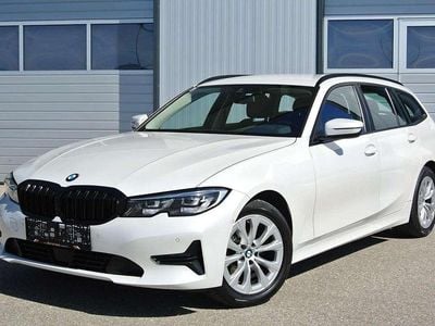 Weiß Gebraucht 2022 BMW 320 Advantage Kombi | € 24.990 (Fairer Preis)