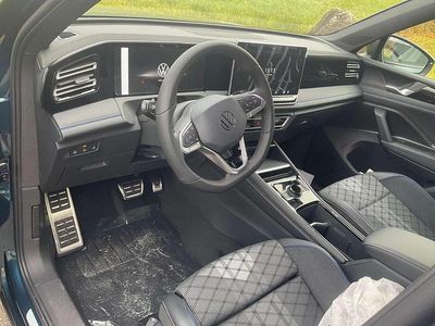 Blau Neu 2025 VW Tiguan R-line SUV | € 67.859 (Etwas zu teuer)