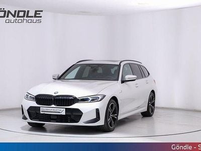 Mineralweiß Gebraucht 2023 BMW 330e M Sport | € 46.990 (Etwas zu teuer)