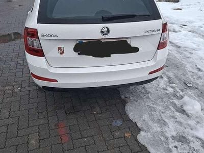 Gebraucht Skoda Octavia Ambition 110 PS (80 kW) 2016 Kleinwagen