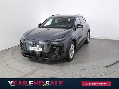 Grau Gebraucht 2025 Audi Q6 e-tron Ambiente SUV | € 75.950 (Fairer Preis)