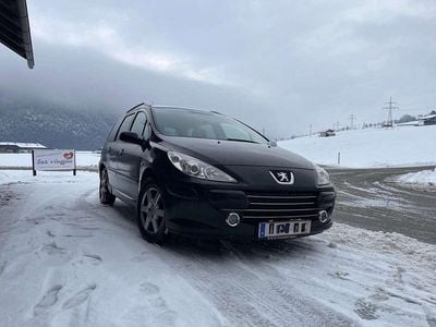 Gebraucht Peugeot 307 Comfort 109 PS (80 kW) 2008 Kombi