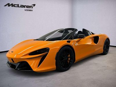 Orange Gebraucht 2024 McLaren Artura Coupé | € 259.900