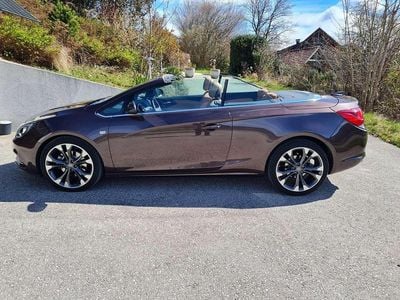 Gebraucht 2016 Opel Cascada Edition Cabrio | € 20.500