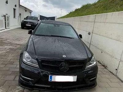 Schwarz Gebraucht 2011 Mercedes C220 Coupé | € 18.000