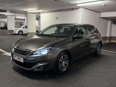 Gebraucht Peugeot 308 Allure 92 PS (67 kW) 2014 Grau Limousine