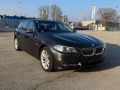 Grau Gebraucht 2015 BMW 520 Performance Kombi | € 13.990 (Guter Preis)