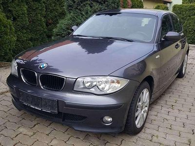 Grau Gebraucht 2006 BMW 118 Kleinwagen | € 4.500 (Etwas zu teuer)