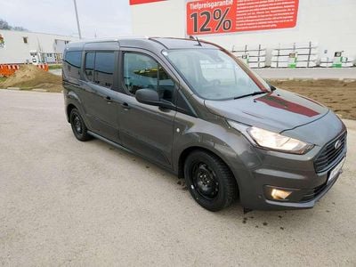 Gebraucht Ford Tourneo 120 PS (88 kW) 2022 Grau Kombi