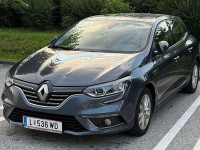 Grau Gebraucht 2017 Renault Mégane IV Intens Limousine | € 8.800 (Guter Preis)