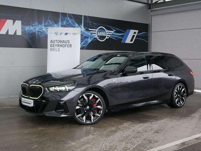 Grau Gebraucht 2025 BMW 540 Shadowline Kombi | € 83.980