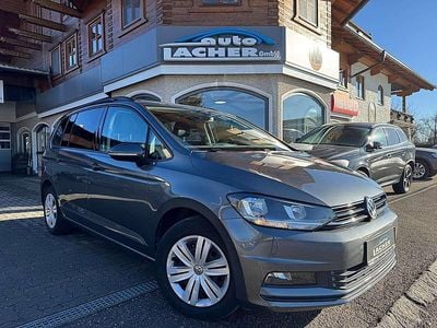 Gebraucht VW Touran 150 PS (110 kW) 2020 Grau Van / Kleinbus