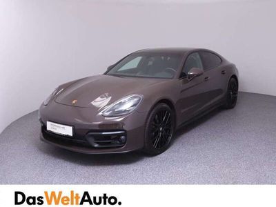 Porsche Panamera 4