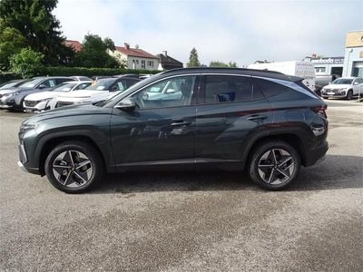 Cypress green grün Neu 2025 Hyundai Tucson GO! SUV | € 31.980 (Guter Preis)