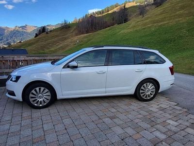 Weiß Gebraucht 2018 Skoda Octavia Style Kombi | € 15.700 (Guter Preis)
