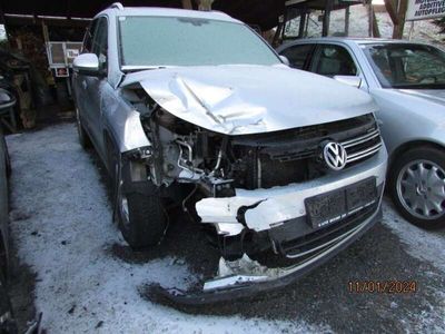 gebraucht VW Tiguan 2,0 TDI BMT 4Motion Sky DPF DSG