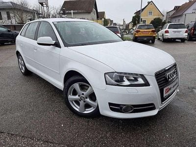 Weiß Gebraucht 2012 Audi A3 Comfort Limousine | € 8.990 (Guter Preis)