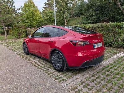 Rot Gebraucht 2021 Tesla Model Y SUV | € 37.990