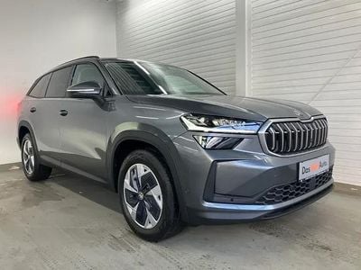 Mittelgrau metallic Neu 2025 Skoda Kodiaq Selection SUV | € 55.890 (Guter Preis)