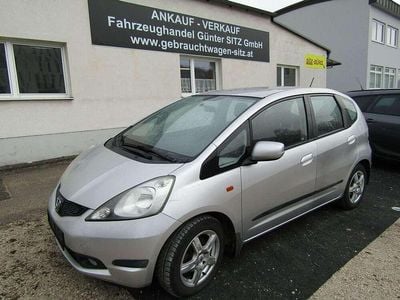Gebraucht Honda Jazz Trend 90 PS (66 kW) 2010 Silber Kleinwagen