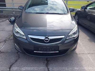 Gebraucht 2012 Opel Astra Sport Kombi | € 4.500 (Guter Preis)