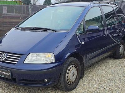 Blau Gebraucht 2003 VW Sharan Highline Van / Kleinbus | € 3.490
