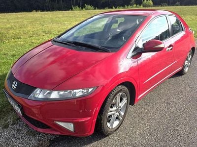 Rot Gebraucht 2011 Honda Civic Kleinwagen | € 4.000