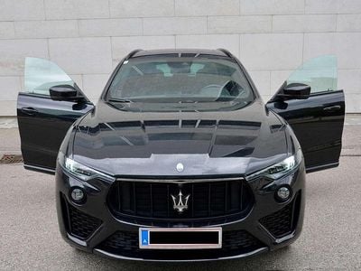 Schwarz Gebraucht 2019 Maserati Levante SUV | € 51.900