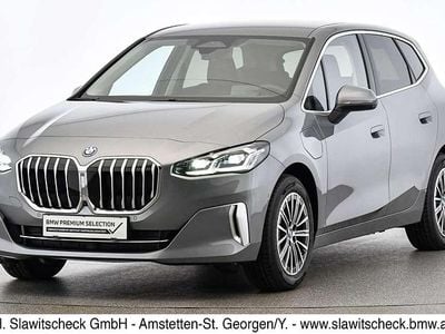 Grau Gebraucht 2024 BMW 230 Efficient Dynamics Kombi | € 36.900
