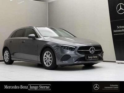 Grau Gebraucht 2023 Mercedes A180 Progressive Limousine | € 34.900 (Teuer)