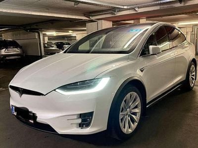 Weiß Gebraucht 2017 Tesla Model X SUV | € 27.900