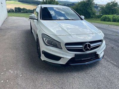 Mercedes CLA45 AMG