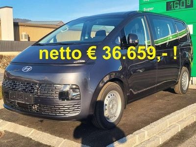 Grau Neu 2025 Hyundai Staria Van | € 43.990