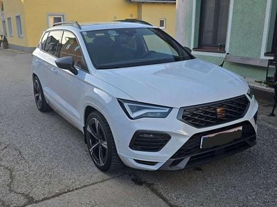 Weiß Gebraucht 2023 Seat Ateca FR SUV | € 33.000 (Etwas zu teuer)