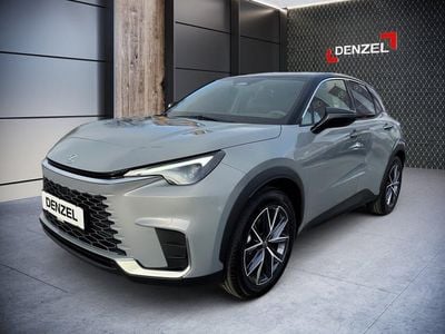 Neu Lexus LBX 91 PS (66 kW) 2025 Manhattangrau/schwar SUV