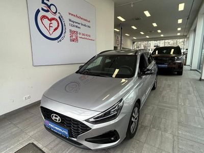 Gebraucht Hyundai i30 GO! 97 PS (71 kW) 2023 Shimmering silver Kombi