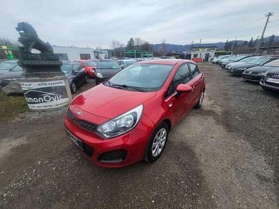 Gebraucht Kia Rio 75 PS (55 kW) 2014 Rot Limousine
