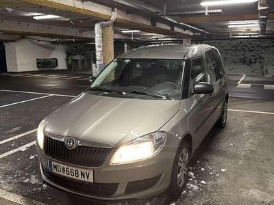 Gebraucht Skoda Roomster Classic 69 PS (50 kW) 2011 Grau Van / Kleinbus