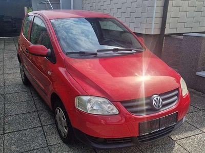 Rot Gebraucht 2006 VW Fox Kleinwagen | € 1.990 (Fairer Preis)