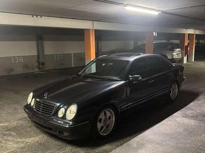 Gebraucht 2000 Mercedes E320 Avantgarde Limousine | € 3.299