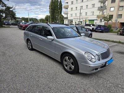 Gebraucht Mercedes E220 Classic 150 PS (110 kW) 2005 Grau Kombi