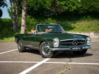 Grün Gebraucht 1968 Mercedes SL280 Cabrio | € 189.900