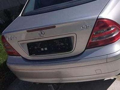 Mercedes C200