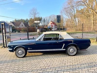 Dunkelblau Gebraucht 1965 Ford Mustang Cabrio | € 45.000